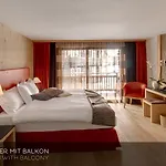 Hotel Matterhorn Boutique & 4*